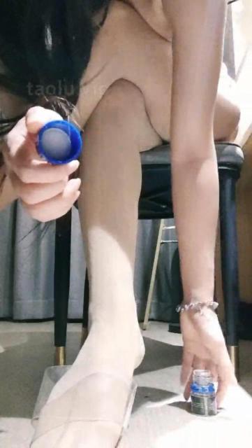 022042qz30yze413d8ynfd.jpg