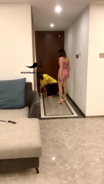 125444ukbwqlmkzbwvf7xx.jpg