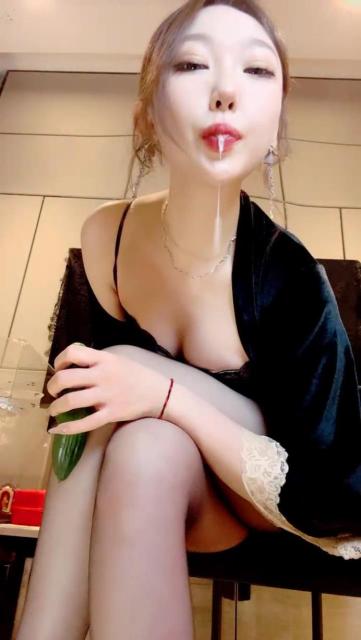 092002sbajfwb2jc7zinyh.jpg 092002sbajfwb2jc7zinyh.jpg