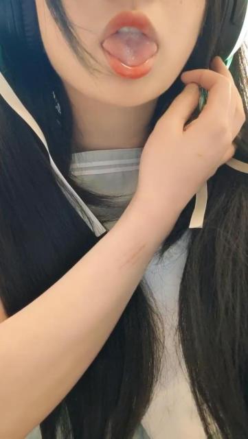 102609g6m4m51hj5hlju69.jpg 102609g6m4m51hj5hlju69.jpg
