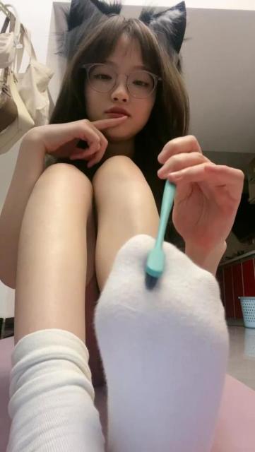 225857e71c1icebo7uimcu.jpg