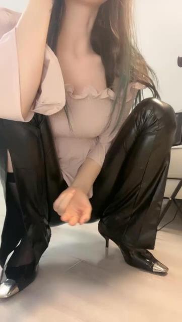 153055y4hbbmu8hxmhf4du.jpg