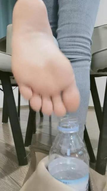 024246f744ry5a544m54r8.jpg