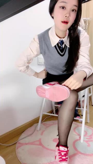094252gv8nxz7j33fyzx84.jpg