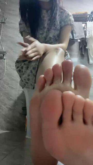 145100v1p521w10v3jfd9m.jpg