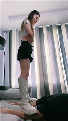235617yer8pv0rzf0tf2mp.jpg