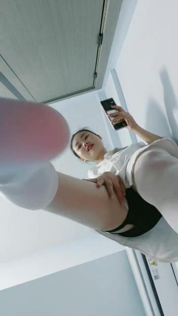 183112aq4owtuvq5xrlxwz.jpg