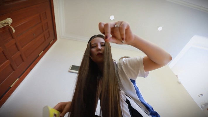 110415yxzllynfxlvhevve.jpg