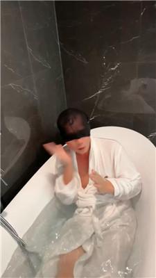 212516z8alcpeuczgydill.jpg