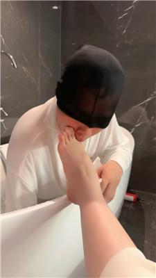 212519ygclcdmmiomc9u92.jpg