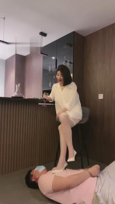 153745iwkqg5mkw23g52z1.jpg