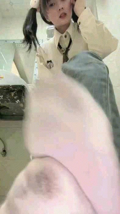 1744860864493.gif