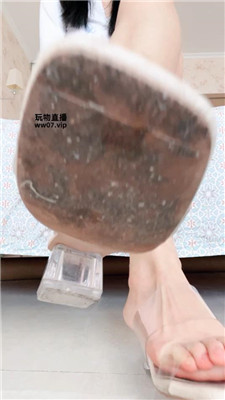 【子衿大大】原始味道攻击鞋刷裸足炸    250430-27BP