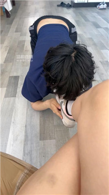 【小玉】清理学生妹的脏鞋白袜