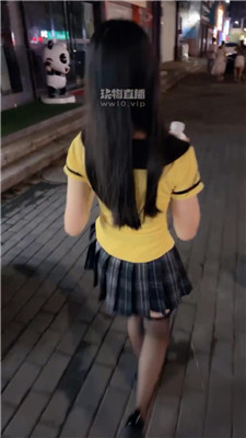 【九月】深夜户外开发精神小妹虐